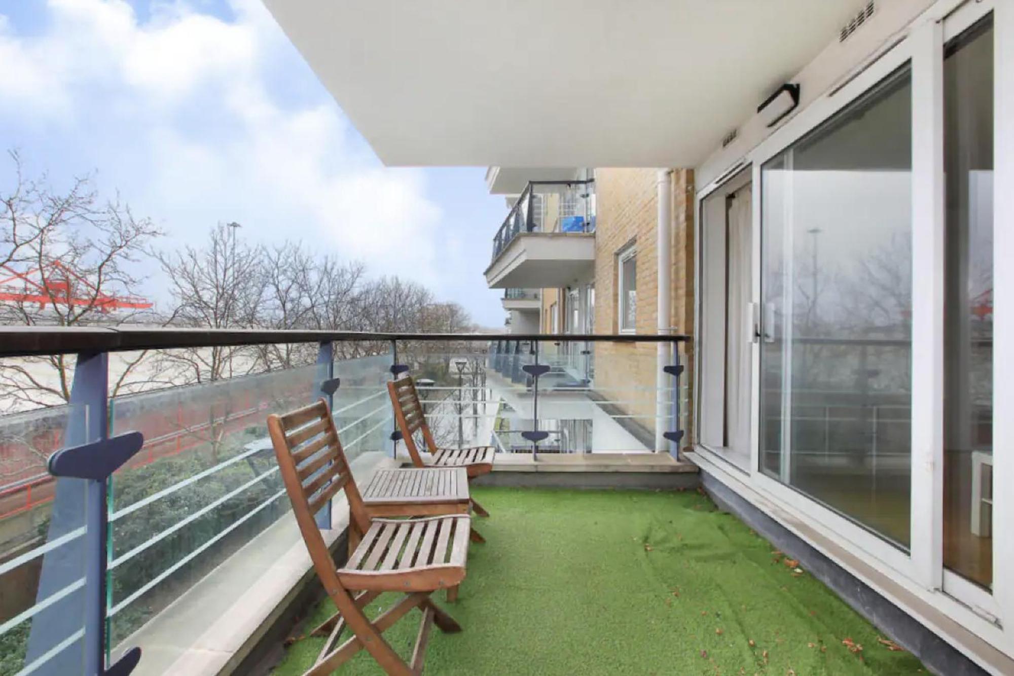 2 Bedroom Flat In Riverside West Londyn Zewnętrze zdjęcie